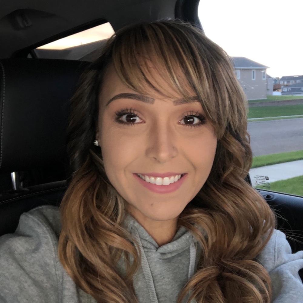 Meet your Posher, Angie